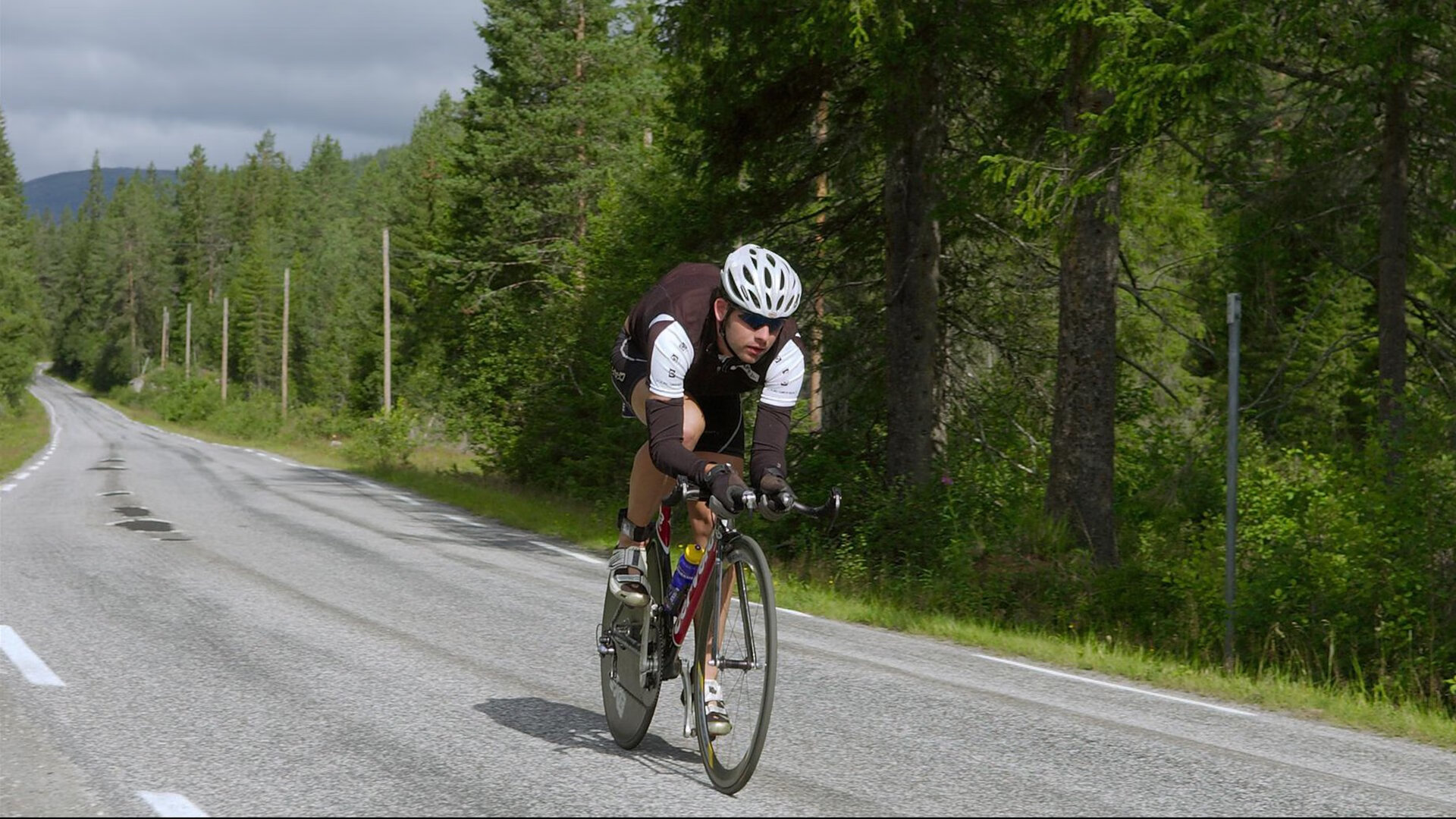 开云体育app-F1新赛季揭幕战之夜,蒂亚戈个人能力完全展现 第2张 开云体育app-F1新赛季揭幕战之夜,蒂亚戈个人能力完全展现 第2张